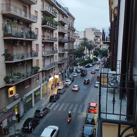 Lägenhet La Casa Di Nana In Centro *